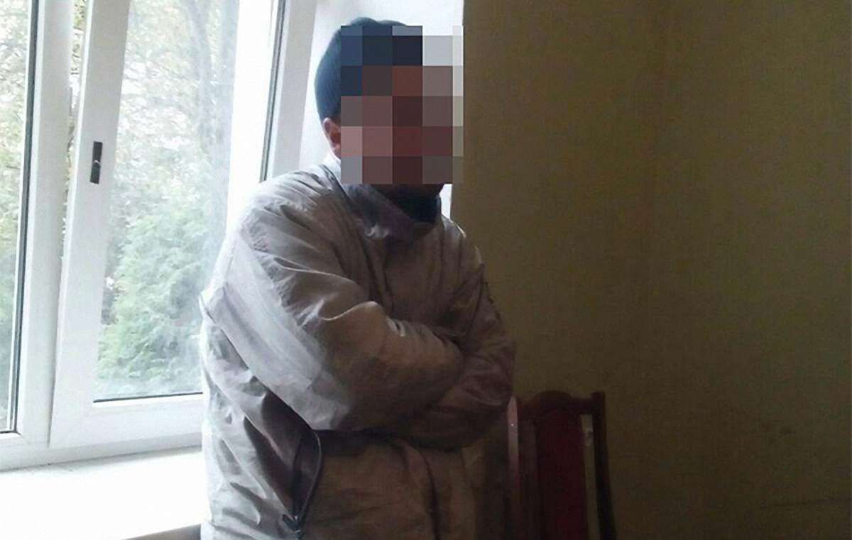 Патрульні затримали у Львові 25-річного крадія номерних знаків
