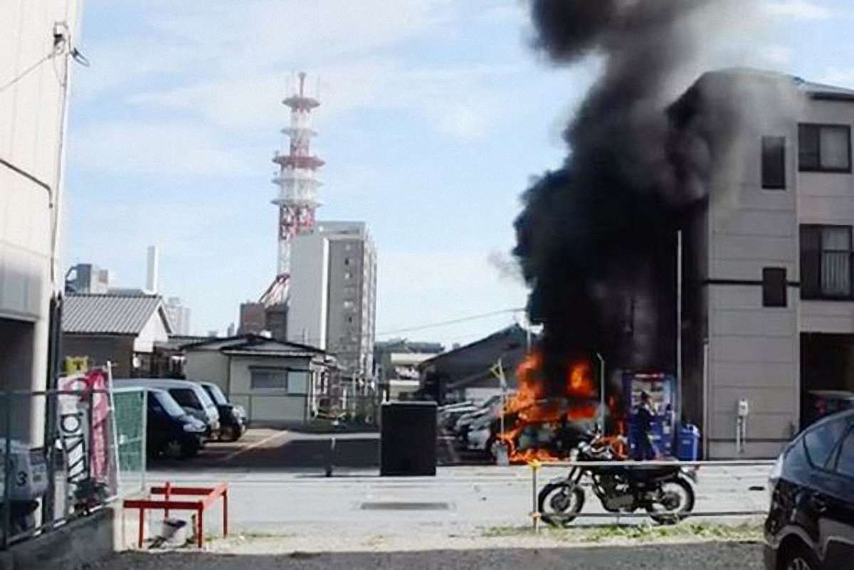 В Японії неподалік Токіо прогриміли кілька вибухів