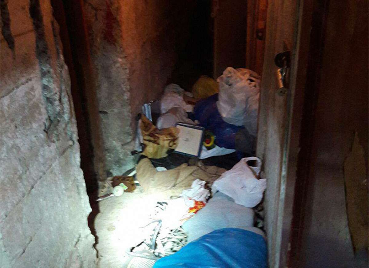 Львівські патрульні затримали у підвалі житлового будинку двох грабіжників