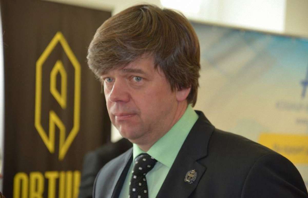 У Борисполі затримали адвоката, якого підозрюють в газових махінаціях Олександра Онищенка