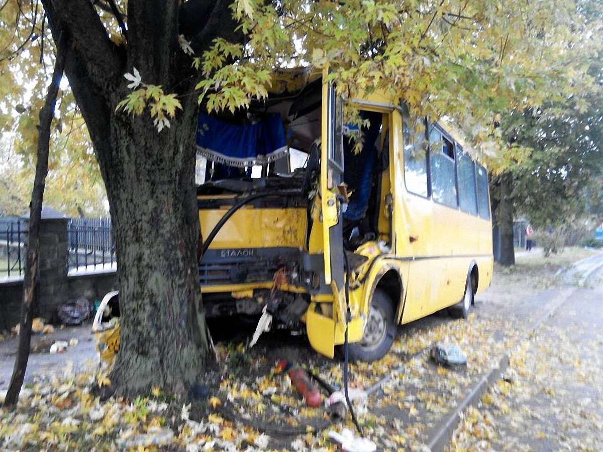 У Львові за фактом ДТП з маршруткою поліція відкрила провадження