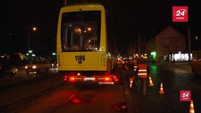 До депо у Львові доставили шостий трамвай «Електрон» (ексклюзивне відео) 