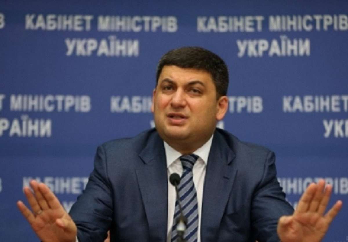 Кабмін пропонує збільшити мінімальну зарплату до ₴3,2 тис. вже з 1 січня 2017 року