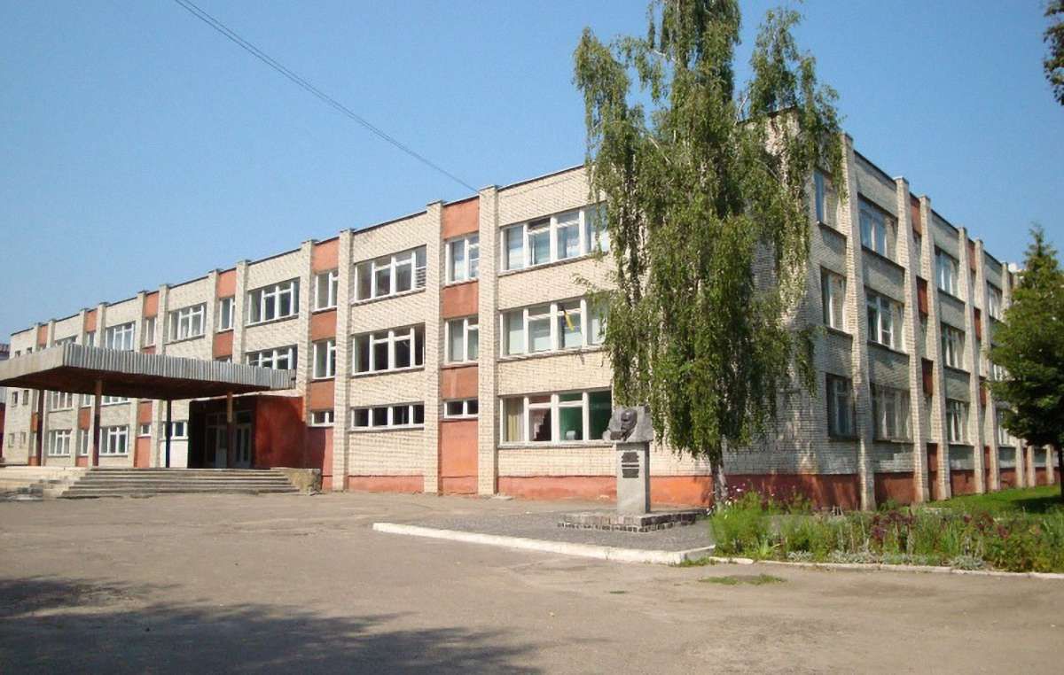 У Шевченківському районі Львова за ніч обікрали чотири навчальні заклади