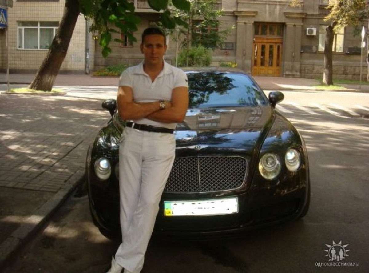 У волинського митника та його родини виявився парк елітних автомобілів