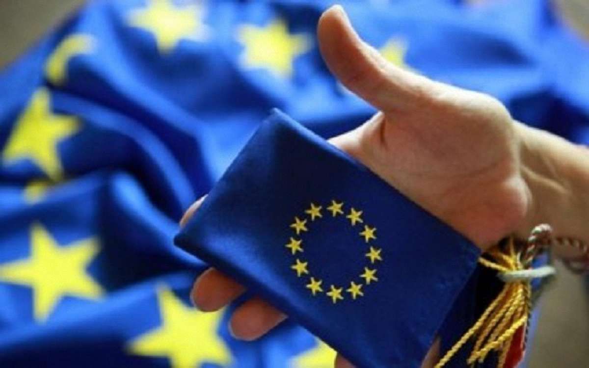 У 2015 році Євросоюз видав українцям 500 тис. тимчасових дозволів на проживання