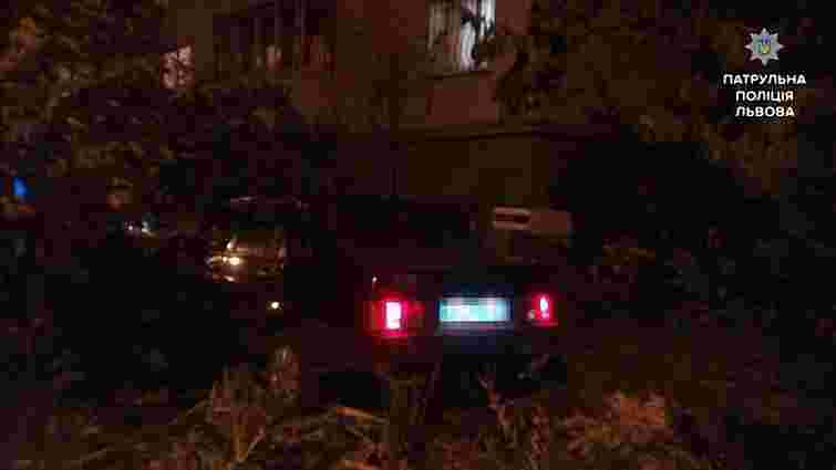 У Львові п’яний водій-підліток намагався втекти після скоєної ДТП