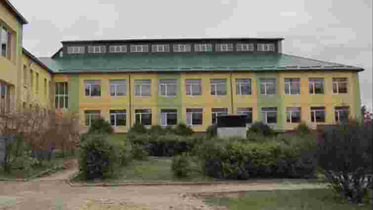У Старичах на Львівщині за американські кошти відремонтували школу