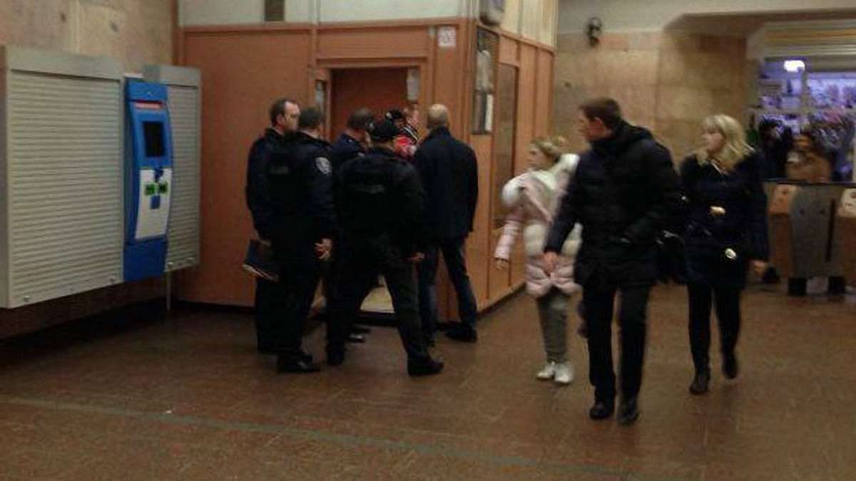У київському метро чоловік підстрелив поліцейського