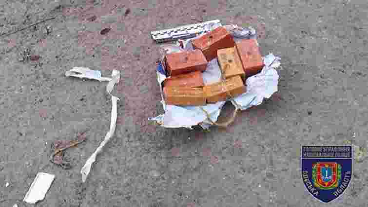 На одній із вулиць Одеси виявили пакет із тротилом