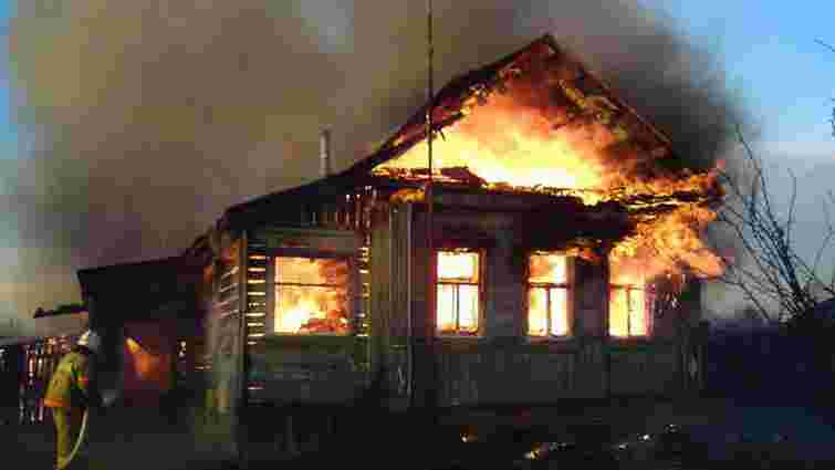 Під час пожежі в приватному будинку на Львівщині загинула людина
