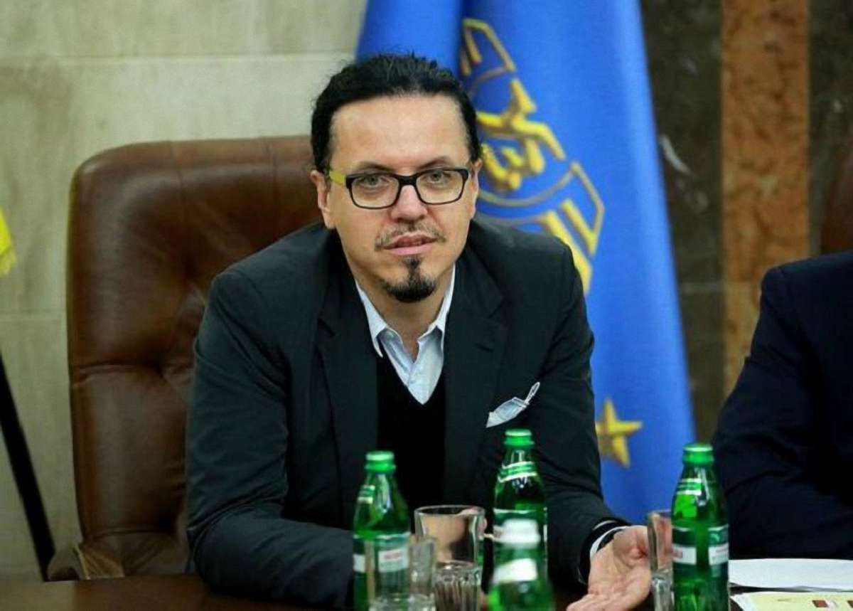 Прем’єр заявив про потребу звільнити державних чиновників з наглядової ради «Укрзалізниці»