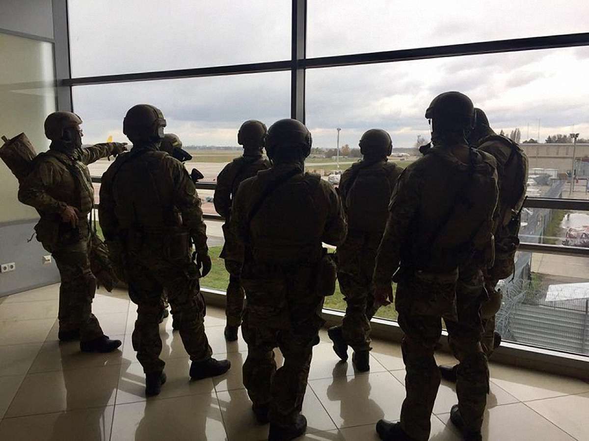 В аеропорту «Бориспіль» cпецназ провів навчання із затримання «російської мафії»