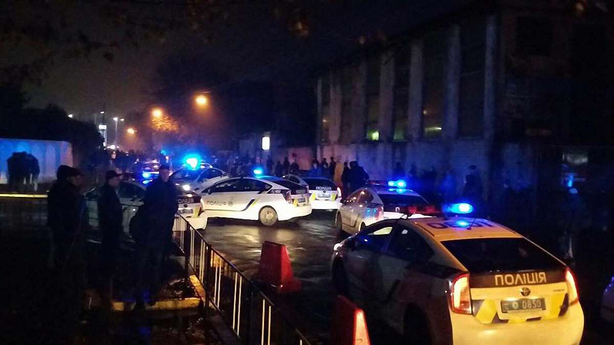 У Львові активісти «Правого сектора» напали на офіс ліворадикалів