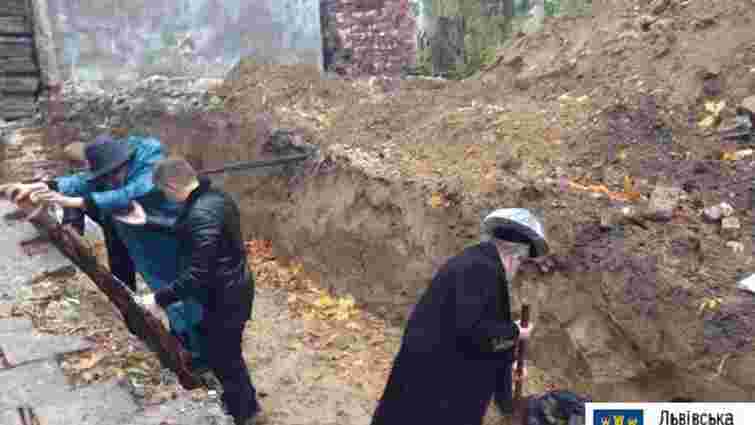На старому єврейському кладовищі у Львові перепоховали знайдені людські останки