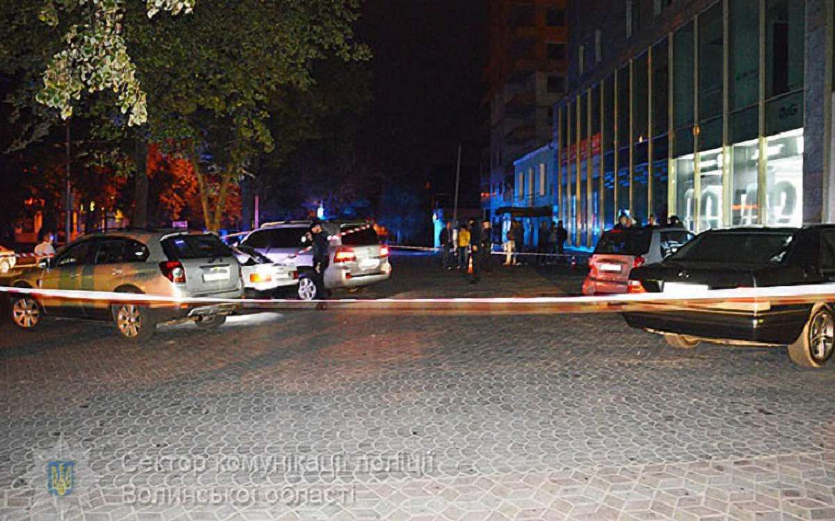 Поліція затримала чоловіка, який підірвав гранату біля розважального центру в Луцьку