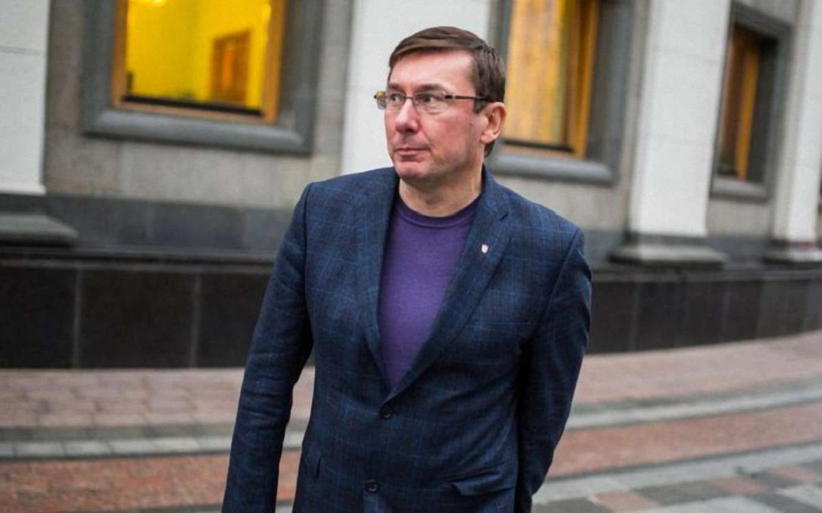 У Верховній Раді ініціюють відставку генпрокурора Юрія Луценка