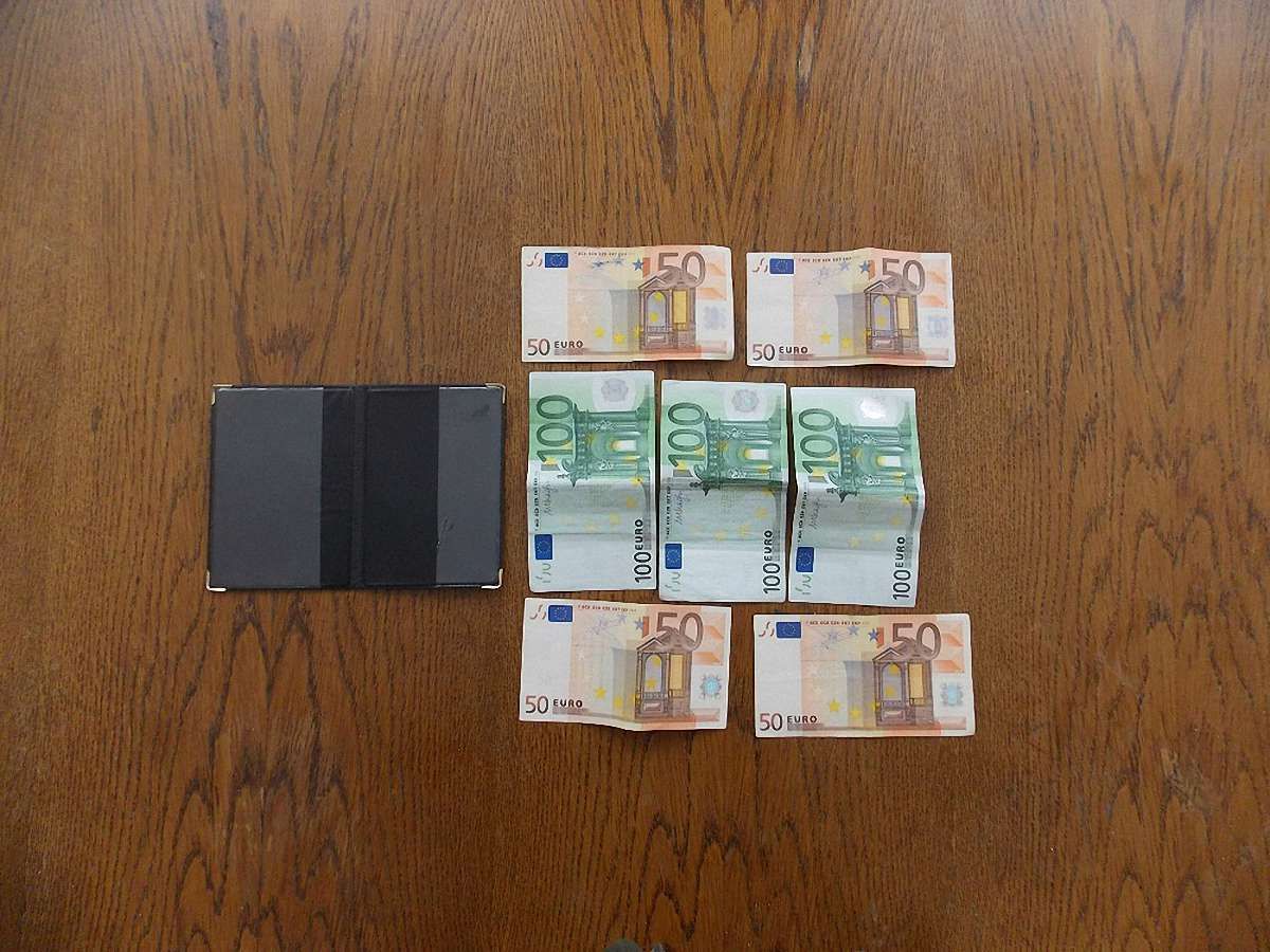 Контрабандисти за €500 намагались підкупити прикордонників у Краковці