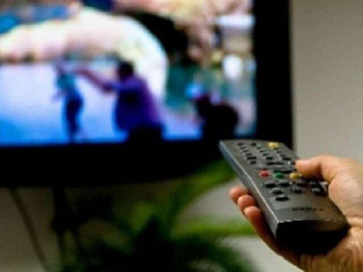 Громадські заклади перевірять на трансляцію в них російських телепрограм