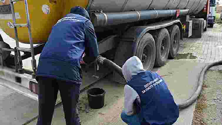 У Чернівецькій області правоохоронці вилучили фальсифіковане паливо на ₴2 млн