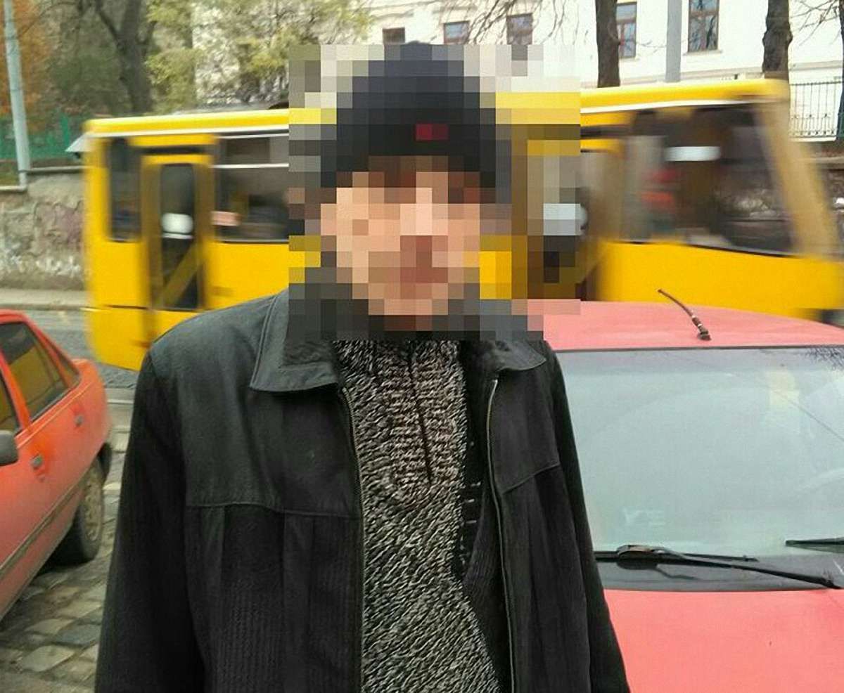 Патрульні затримали підозрюваного в серійному викраденні номерних знаків