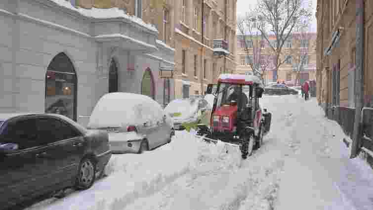Опівночі у Львові снігоочисна техніка знову  виїде на прибирання