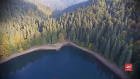 Куди поїхати зі Львова на вихідні: село десяти музеїв Колочава і озеро Синевир