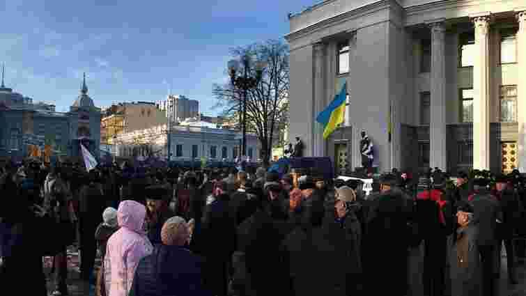 У Києві перекрили Інститутську і Хрещатик в очікуванні масових протестів