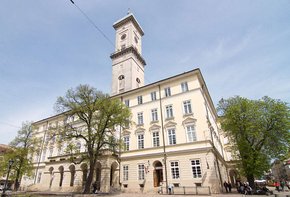 Слідчі ГПУ провели обшуки у львівській мерії