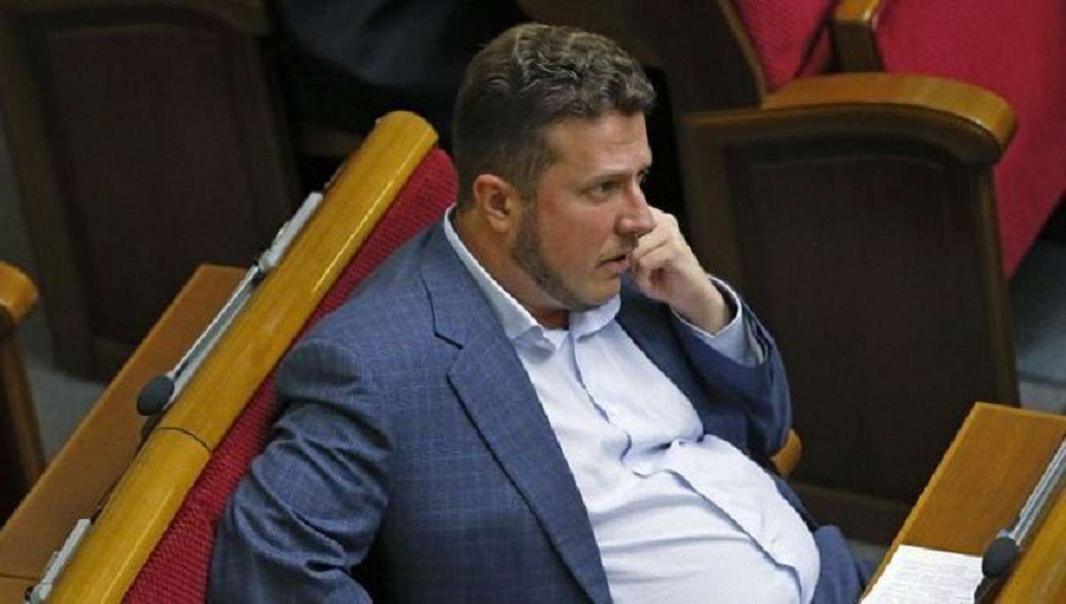 Нардеп з групи «Відродження» встановив рекорд з кнопкодавства