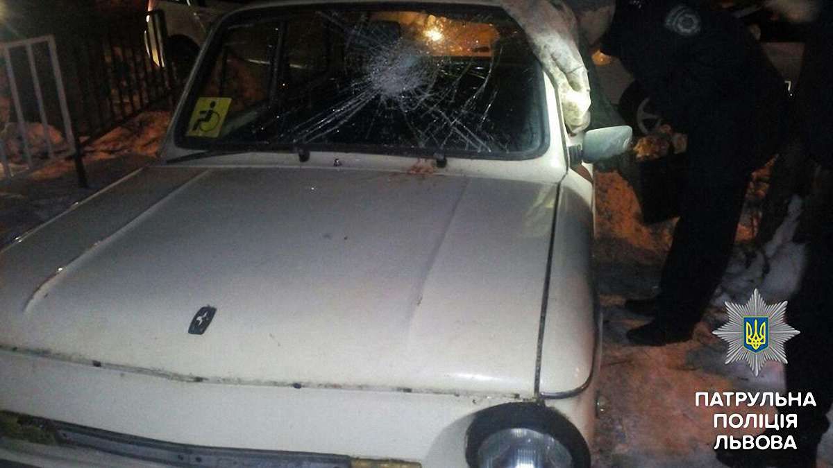 Автозлодії збили власника машини на своєму «Запорожці» і втекли з місця події