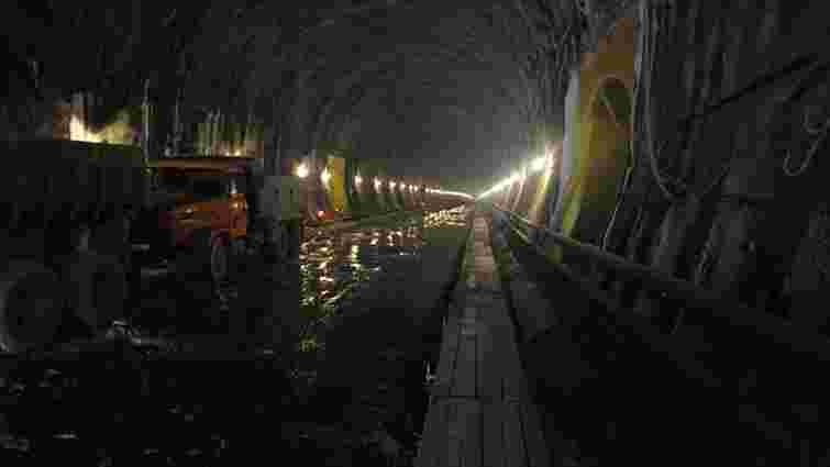 Потяги через Бескидський тунель пустять наприкінці 2017 року