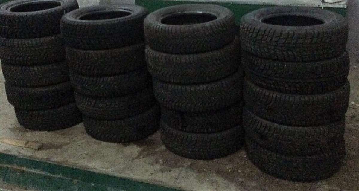 За добу львівські митники вилучили понад тонну автомобільних шин