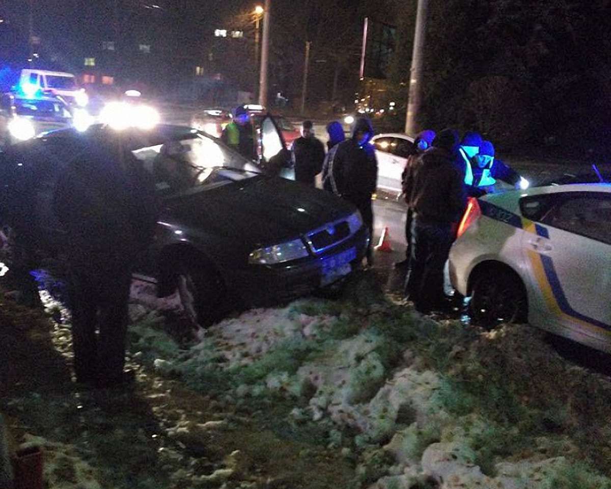 У Тернополі затримали поліцейського за керування службовим авто у стані алкогольного сп’яніння