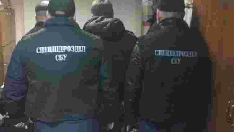 В Одесі затримали на хабарі працівника дозвільної системи поліції