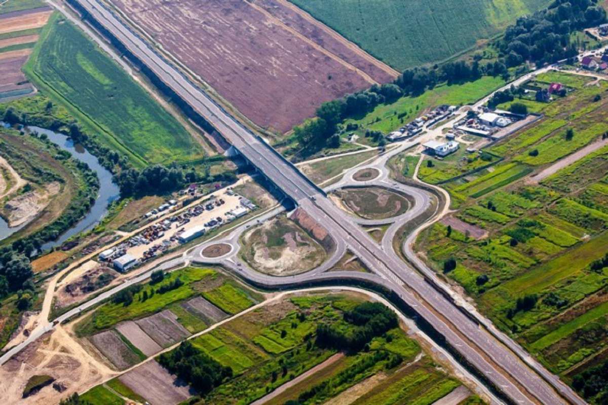Європейський автобан Via Carpatia планують продовжити до портів України