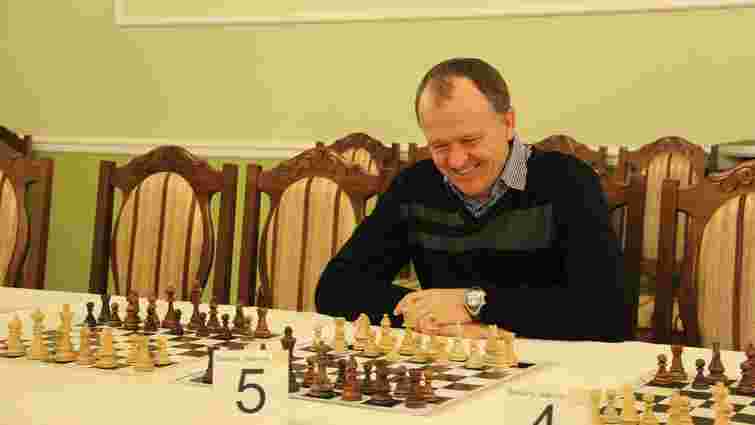 Наставник «Карпат» зіграв внічию з відомим львівським гросмейстером Василем Іванчуком