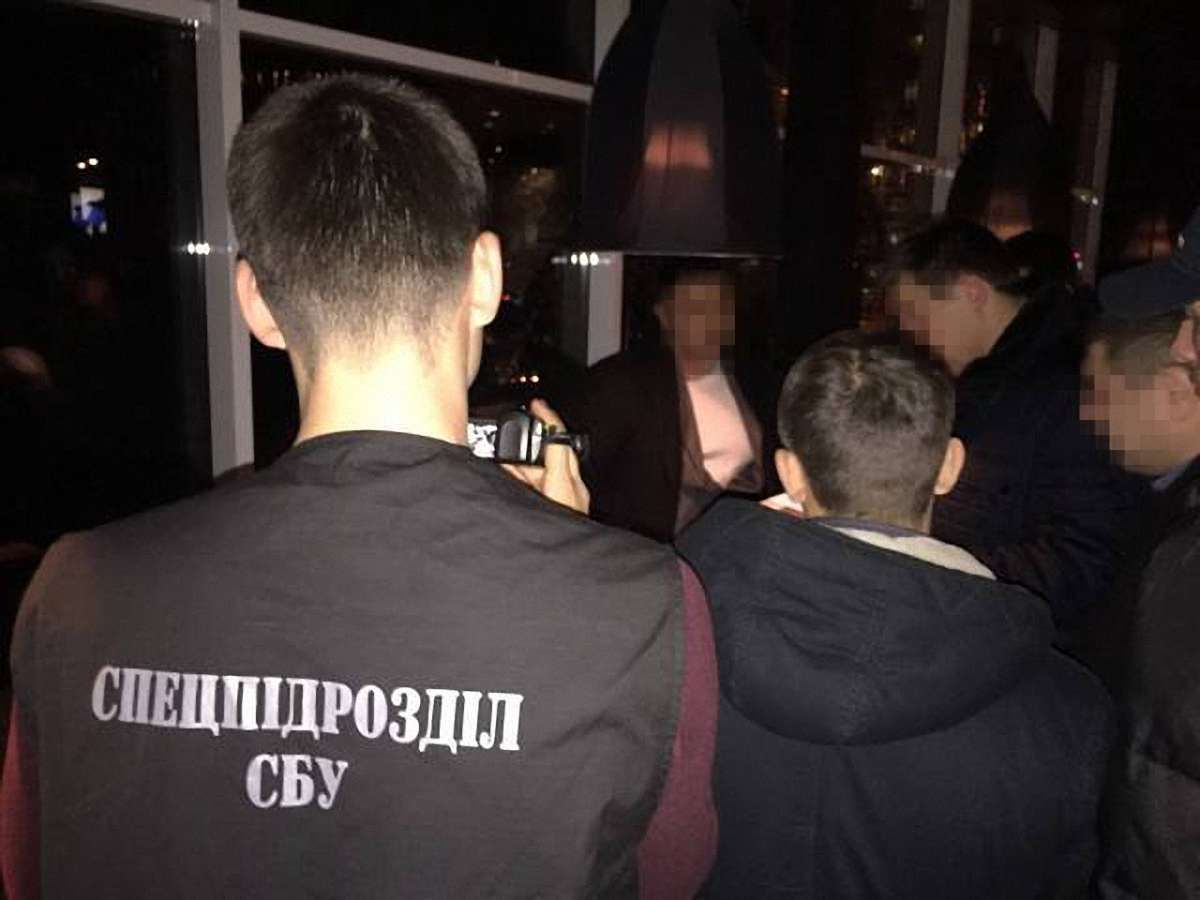 В Одесі затримали двох посадовців «Військторгсервісу» за вимагання $900 тис. хабара