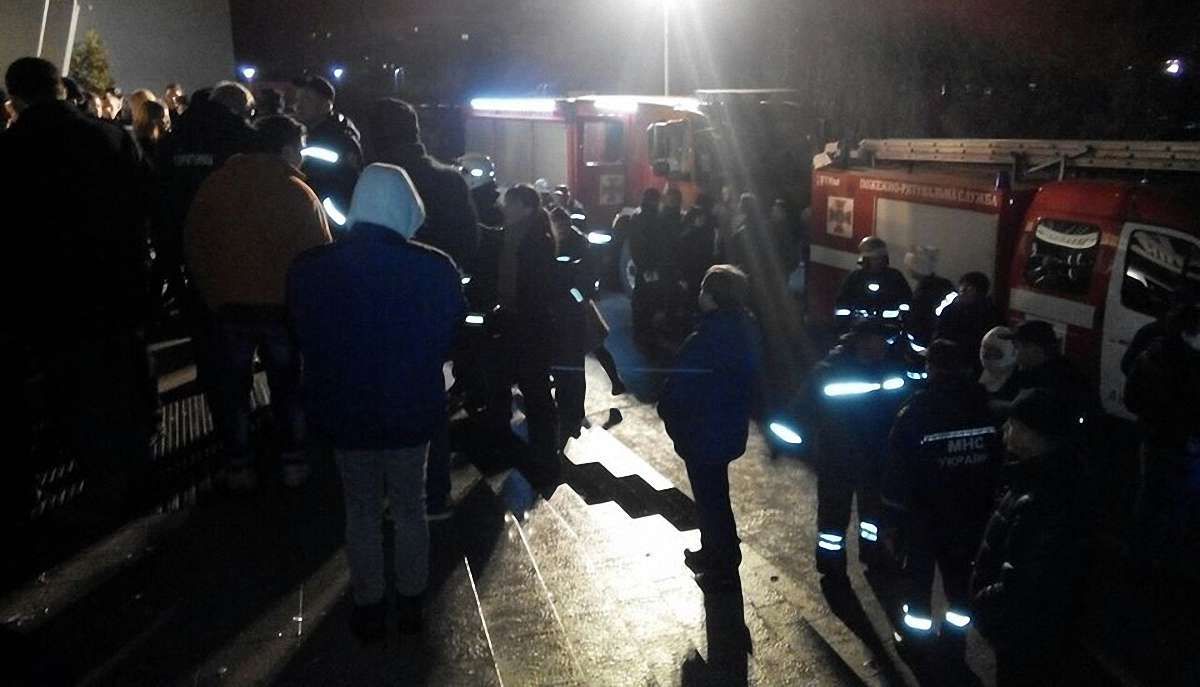 У нічній пожежі у клубі МІ100 постраждали понад 20 відвідувачів