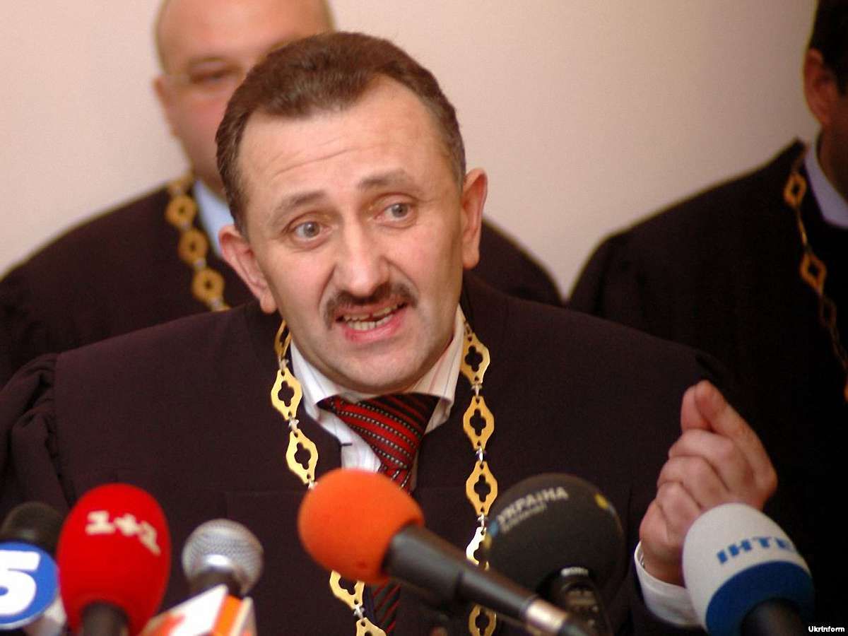 Справу екс-судді Ігоря Зварича передали у ВАСУ