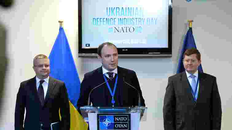 Україна презентує проекти та військову продукцію в штаб-квартирі НАТО