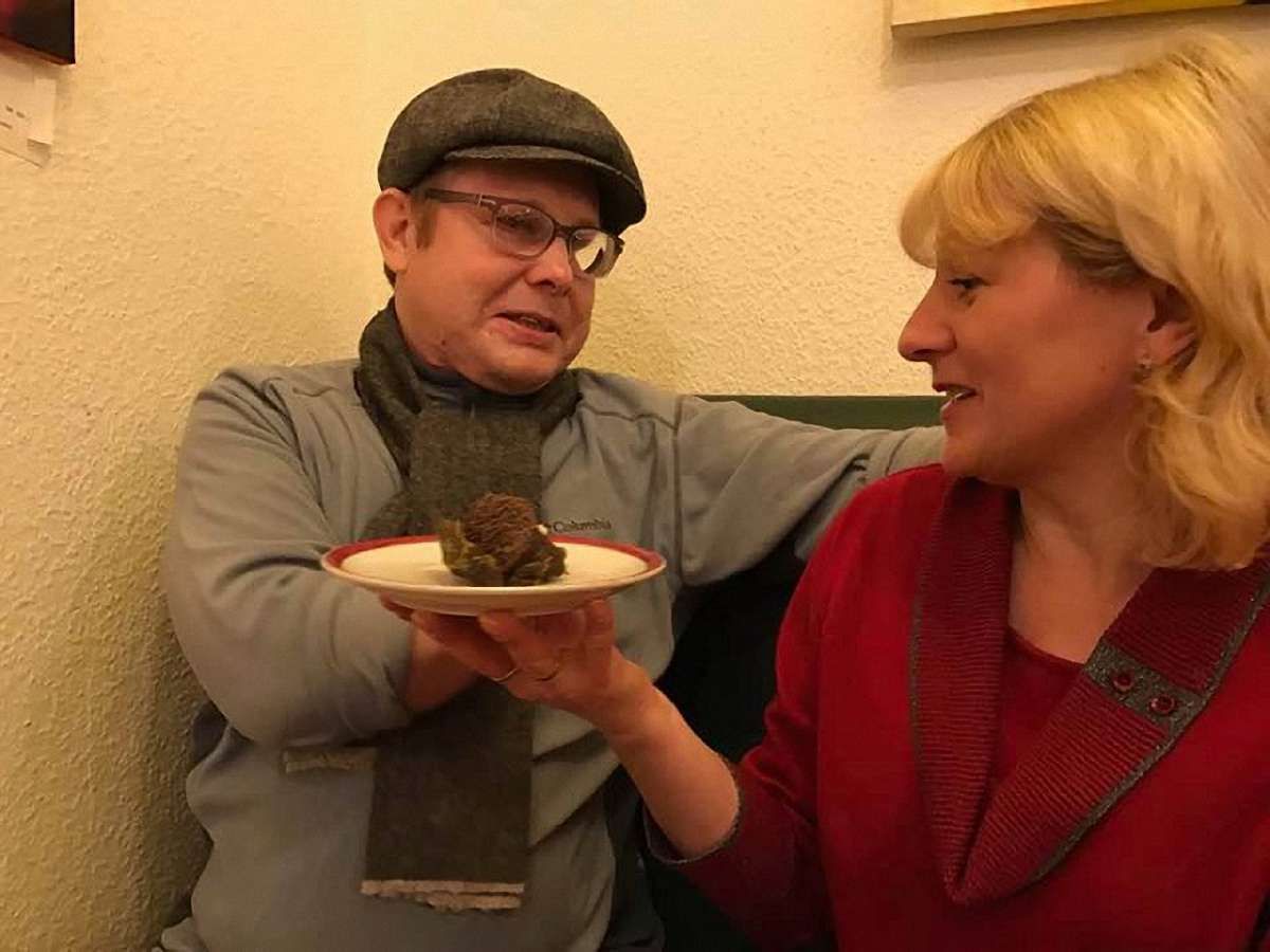Німецькі лікарі частково відновили зір звільненому з полону бойовиків Володимиру Жемчугову