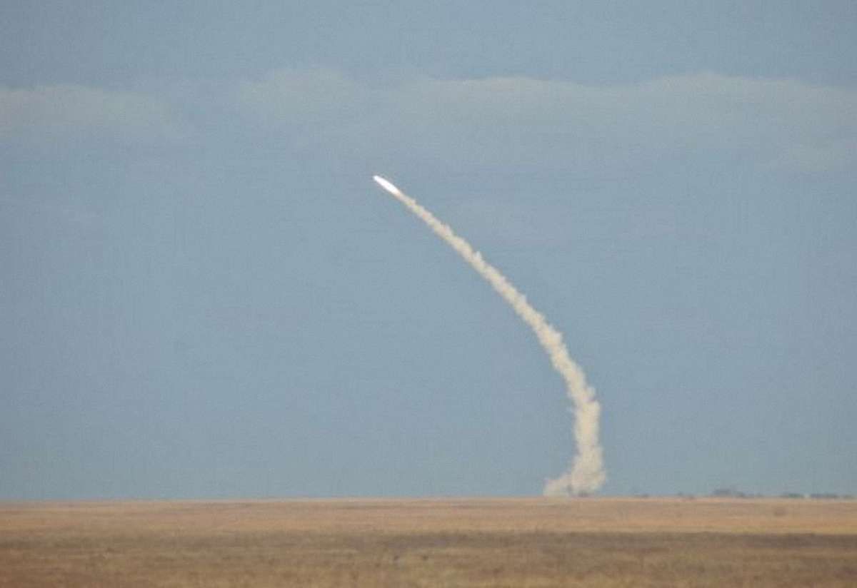 РНБО показала фото та відео успішного запуску ракет біля Криму
