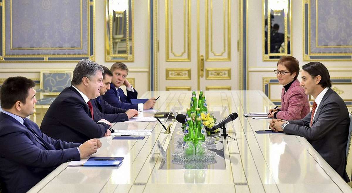 Порошенко обговорив з посланником Держдепу США залучення інвестицій в українську енергетику