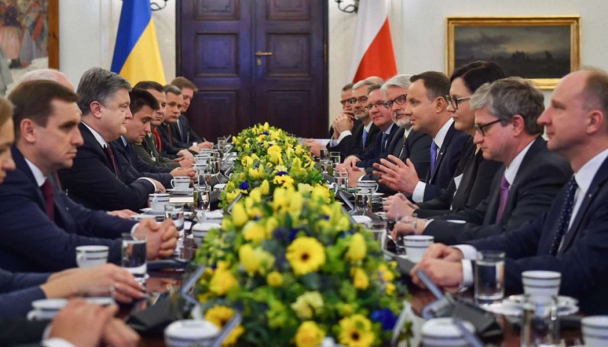 Україна і Польща підписали генеральну угоду про співпрацю у сфері оборони