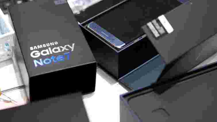 Експерти пояснили, чому вибухають батареї у смартфонах Samsung Galaxy Note 7