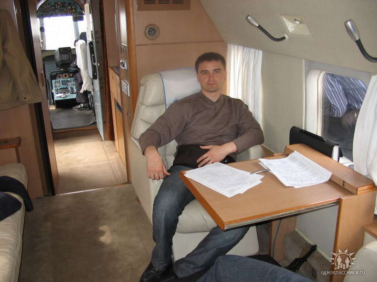 Державне управління справами подарувало квартиру охоронцеві Порошенка