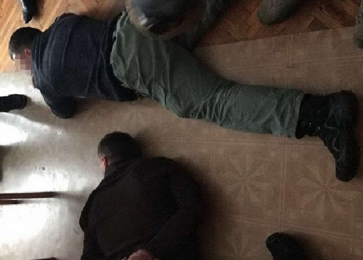 У Києві СБУ затримала поліцейських, які покривали будинки розпусти