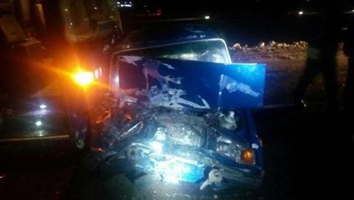 Внаслідок лобового зіткнення легковика й автобуса під Львовом постраждали двоє людей