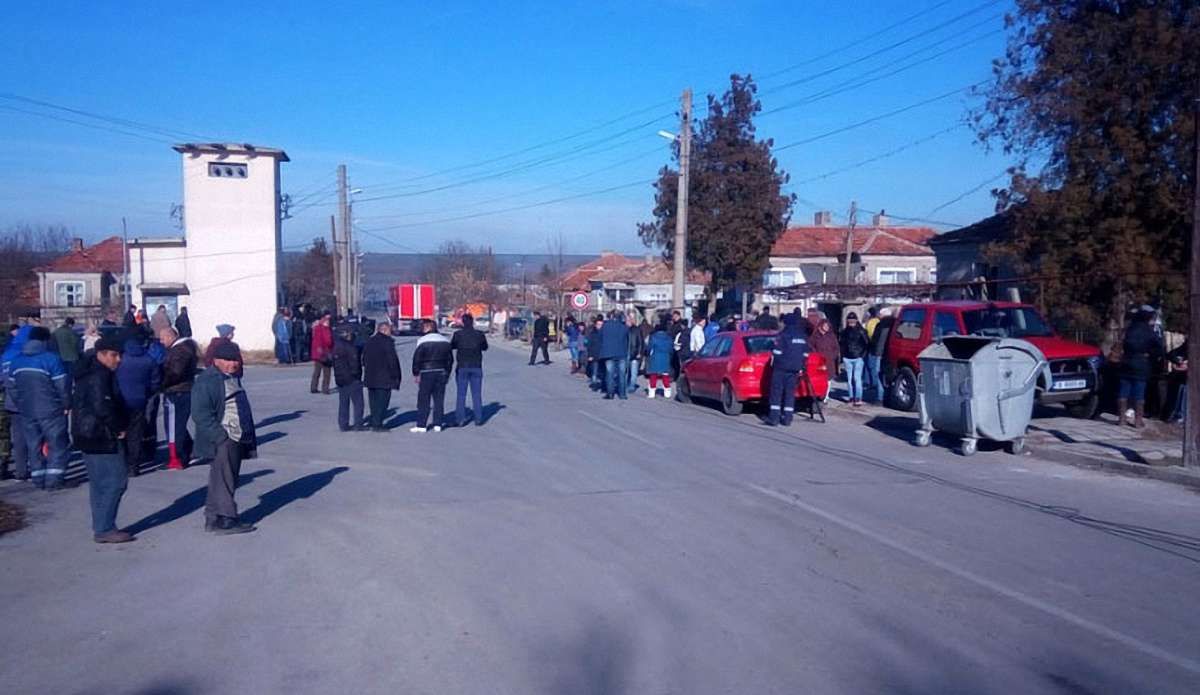 У Болгарії евакуювали усіх жителів села, в якому вибухнув поїзд з пропан-бутаном